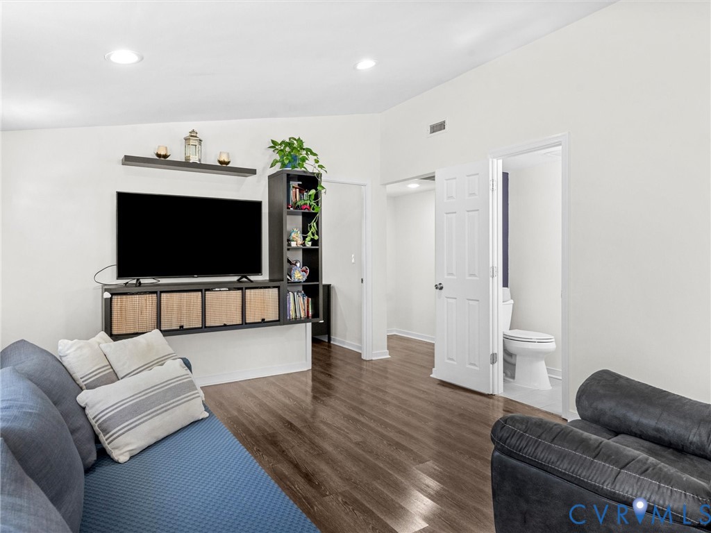 1401 Bramwell Rd