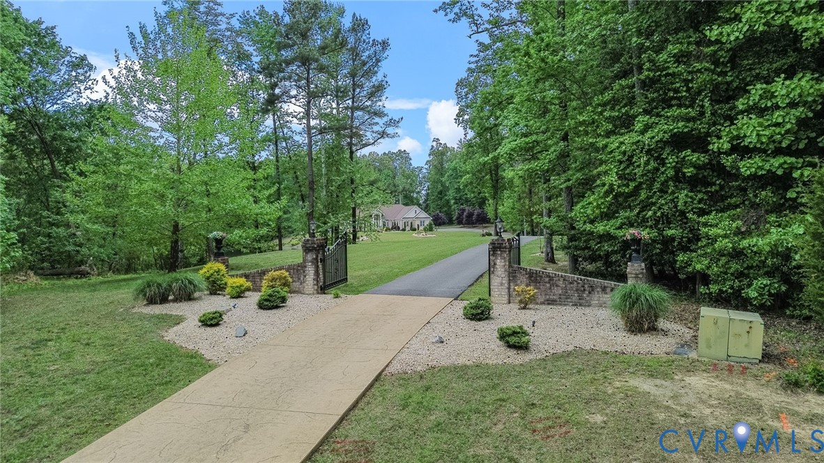 2403 Bermuda Ave