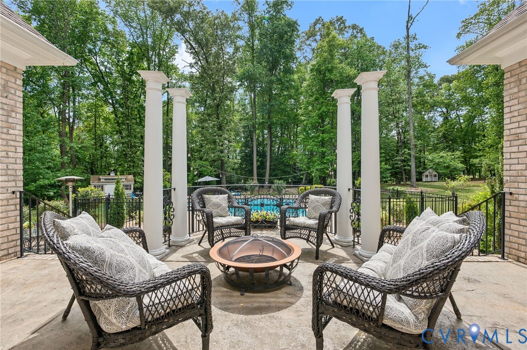 2403 Bermuda Ave