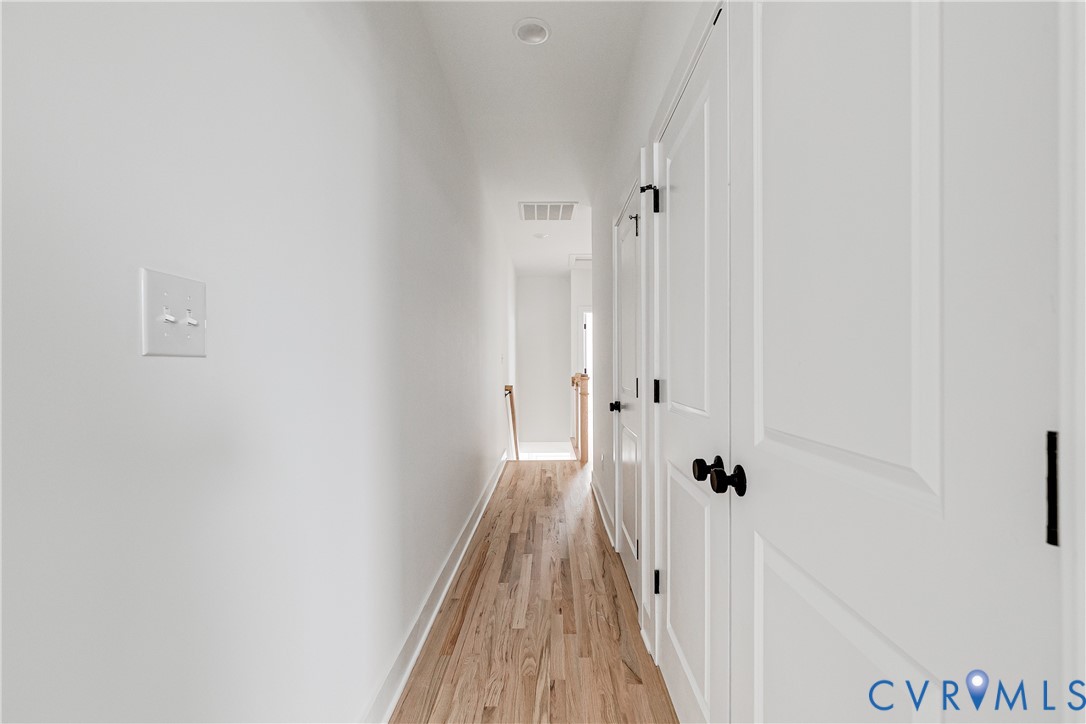 2222 1/2 Perry St