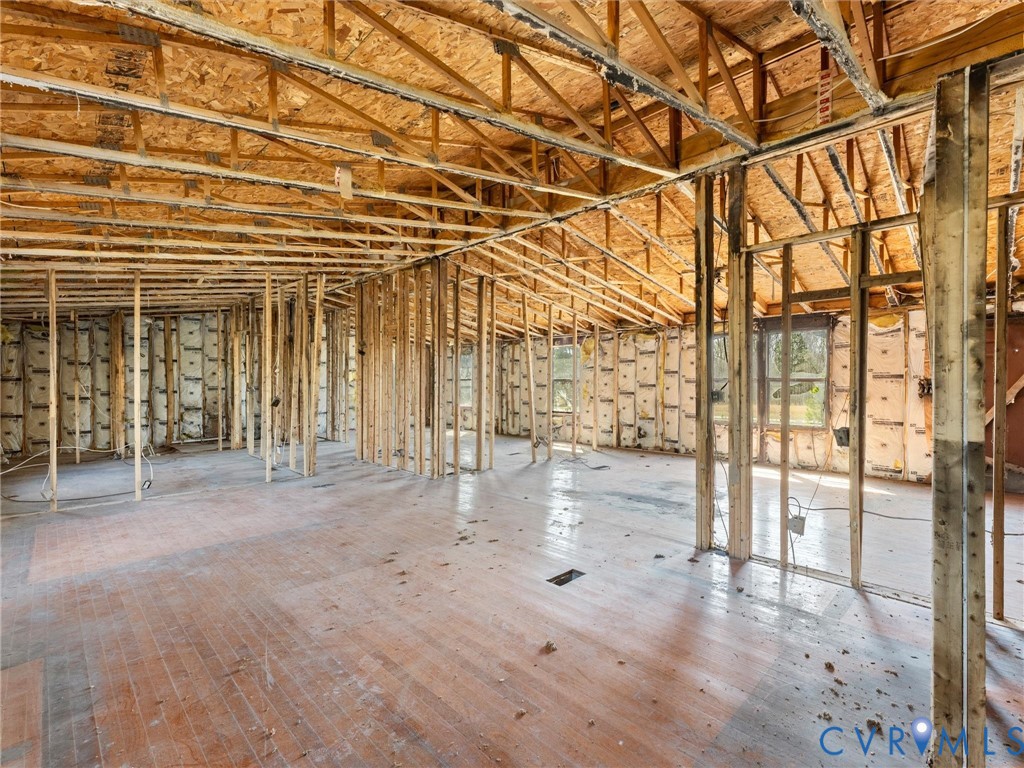 182 Clarks Rd