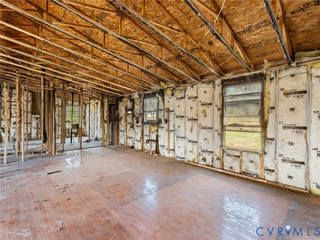 182 Clarks Rd