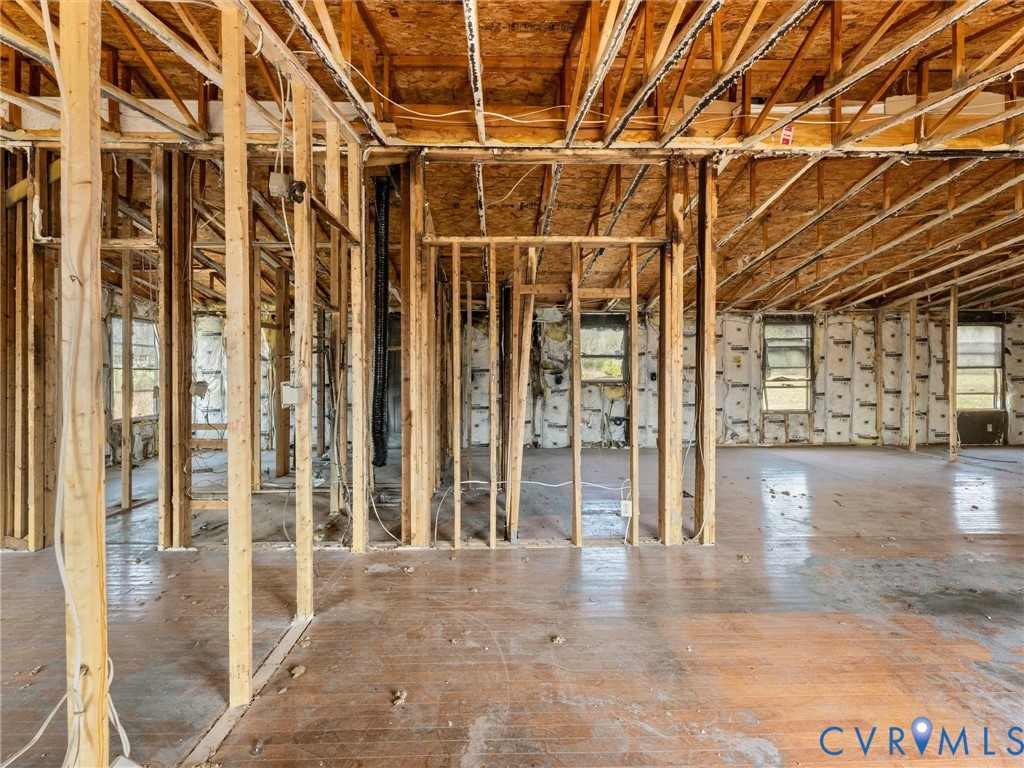 182 Clarks Rd