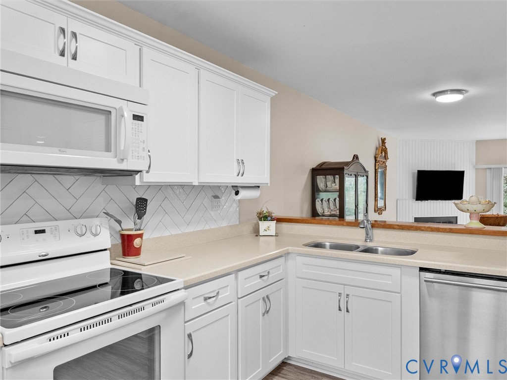 2828 Woodbridge Crossing Ct