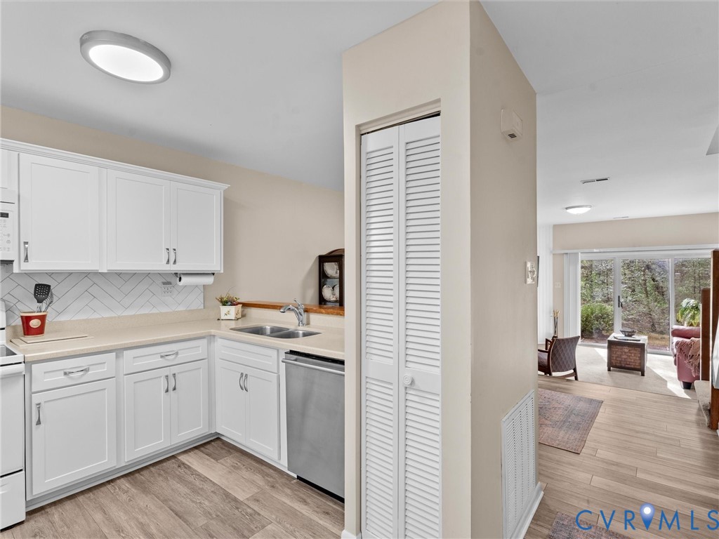 2828 Woodbridge Crossing Ct