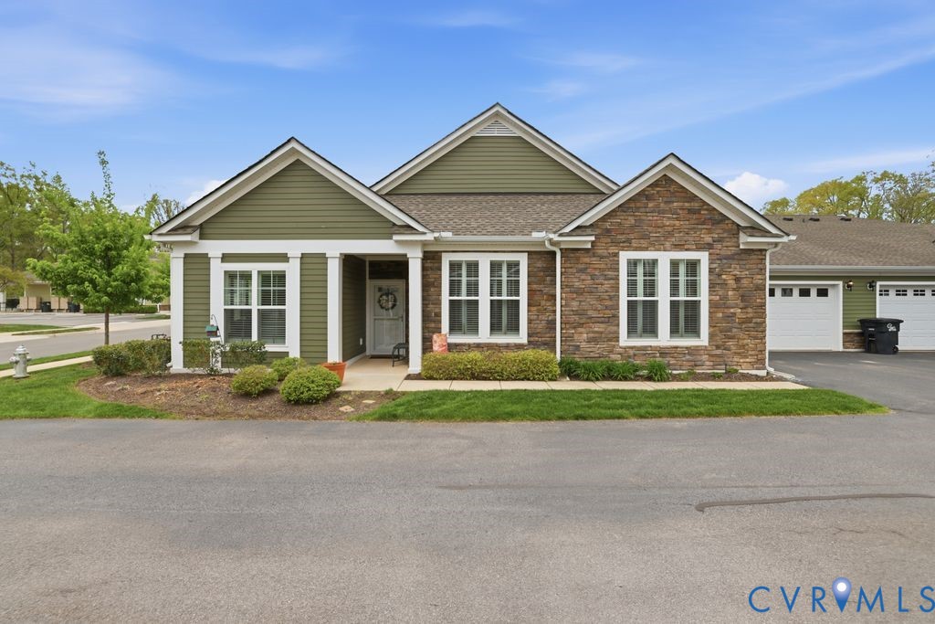 7542 Ashlake Commons