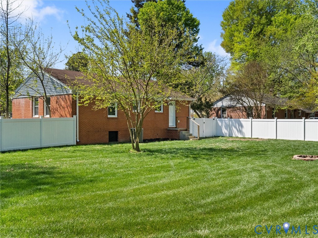 5604 Stella Rd
