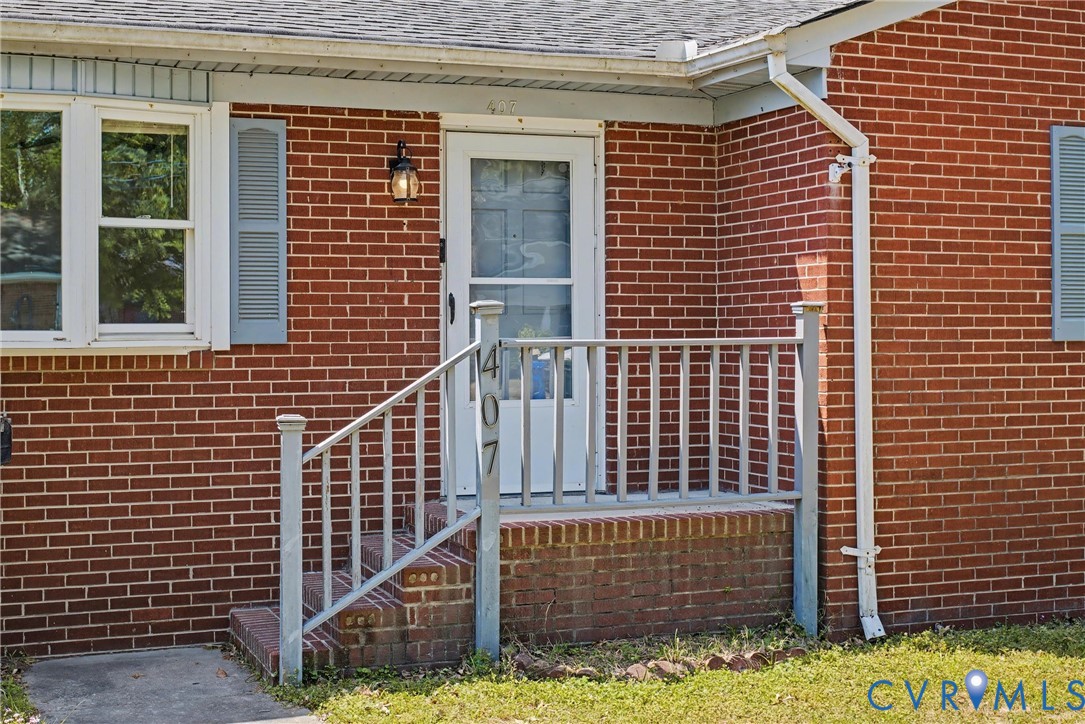 407 Henry St