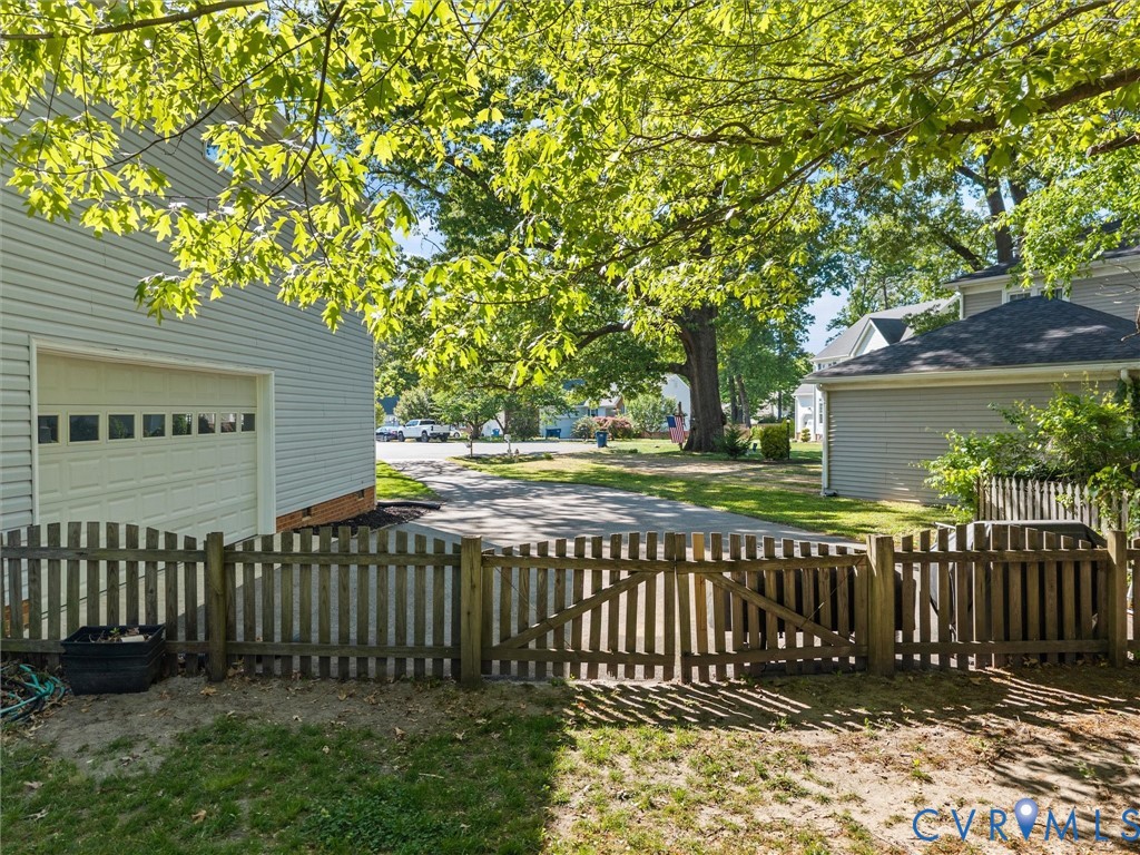 4001 Kings Gate Rd