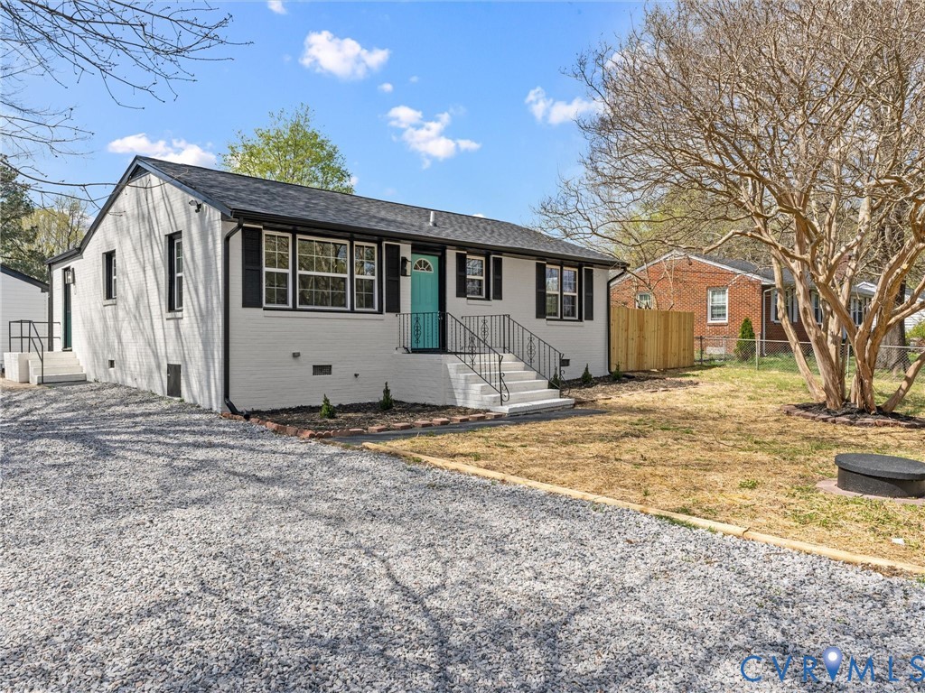 4210 Henshaw Dr