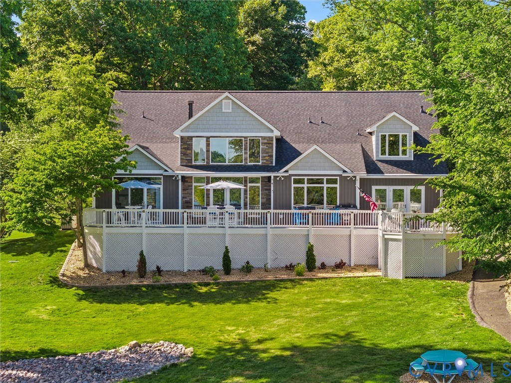 20149 Oak River Ct