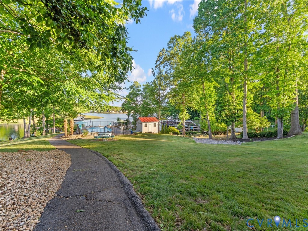 20149 Oak River Ct