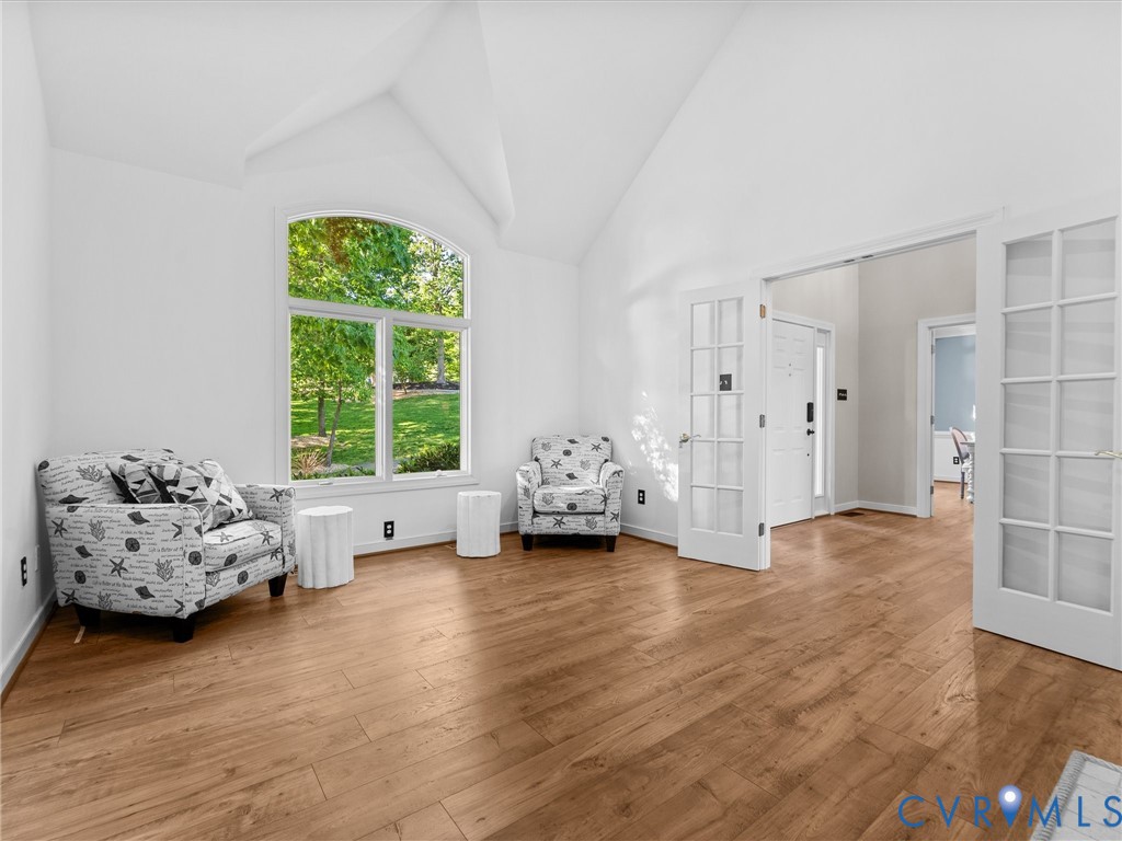 20149 Oak River Ct