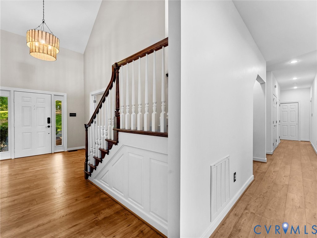 20149 Oak River Ct