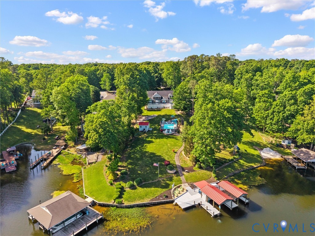 20149 Oak River Ct