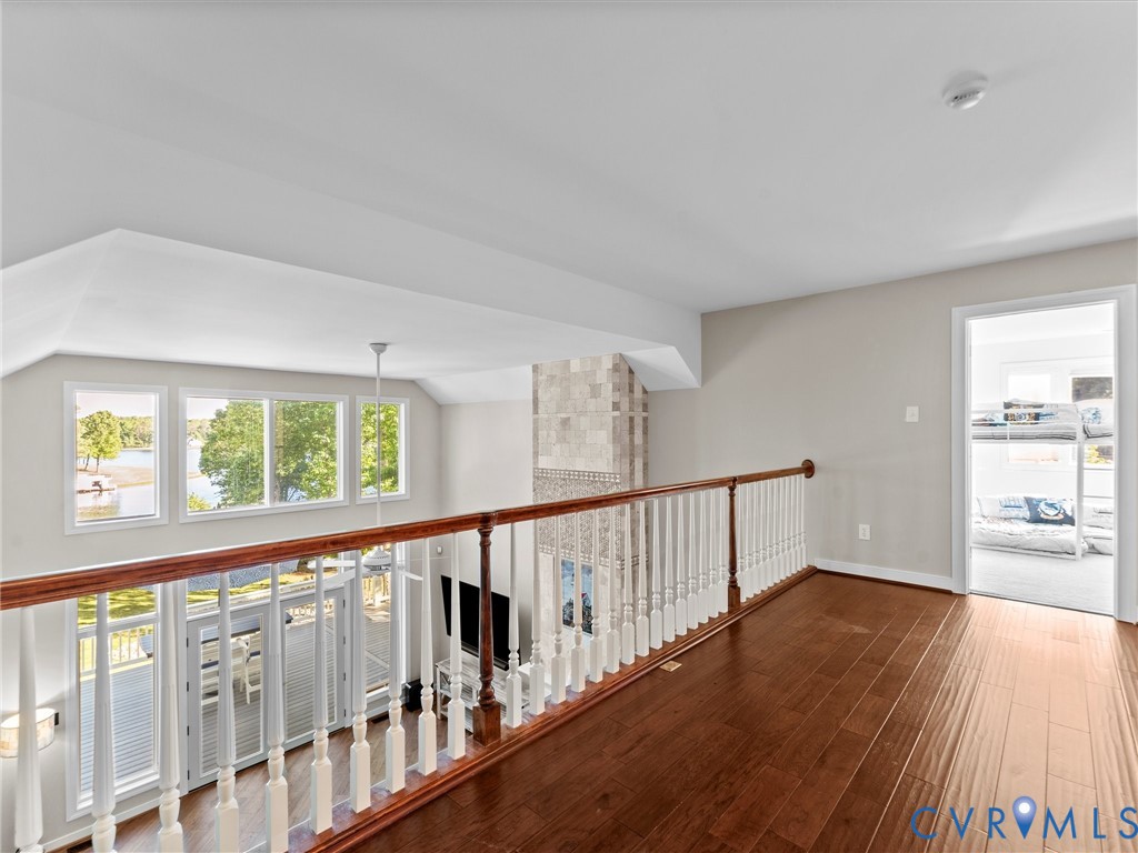 20149 Oak River Ct