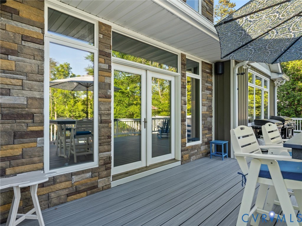 20149 Oak River Ct