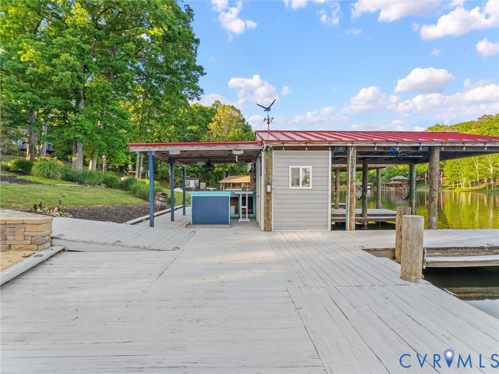 20149 Oak River Ct