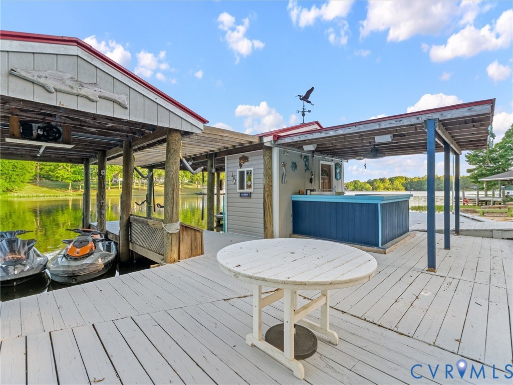 20149 Oak River Ct
