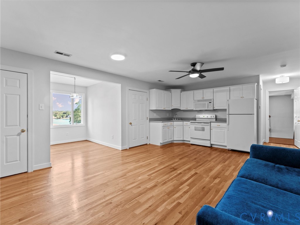 20149 Oak River Ct