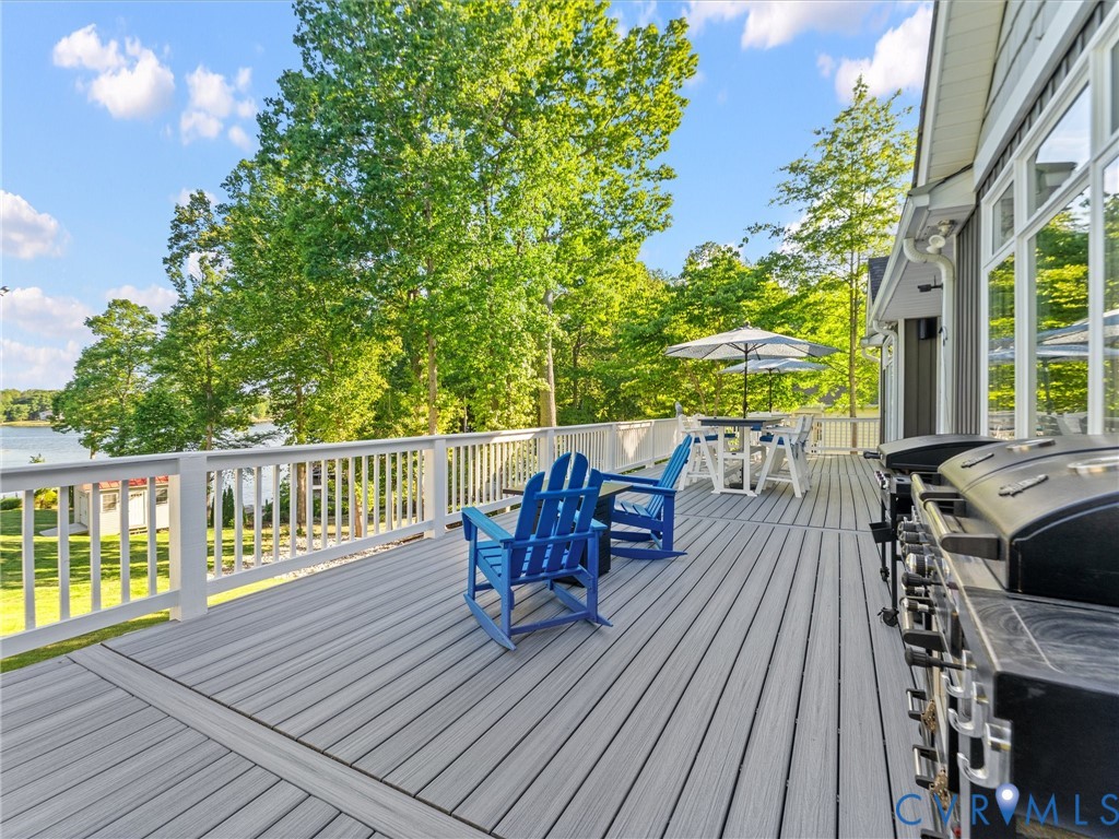 20149 Oak River Ct