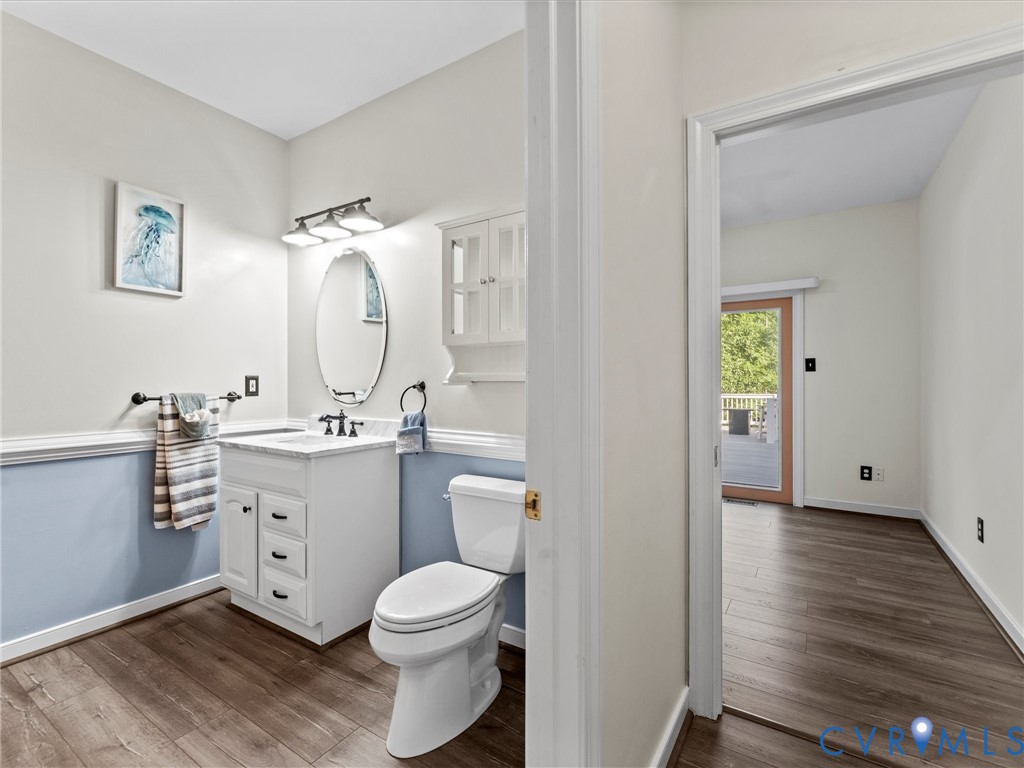 20149 Oak River Ct