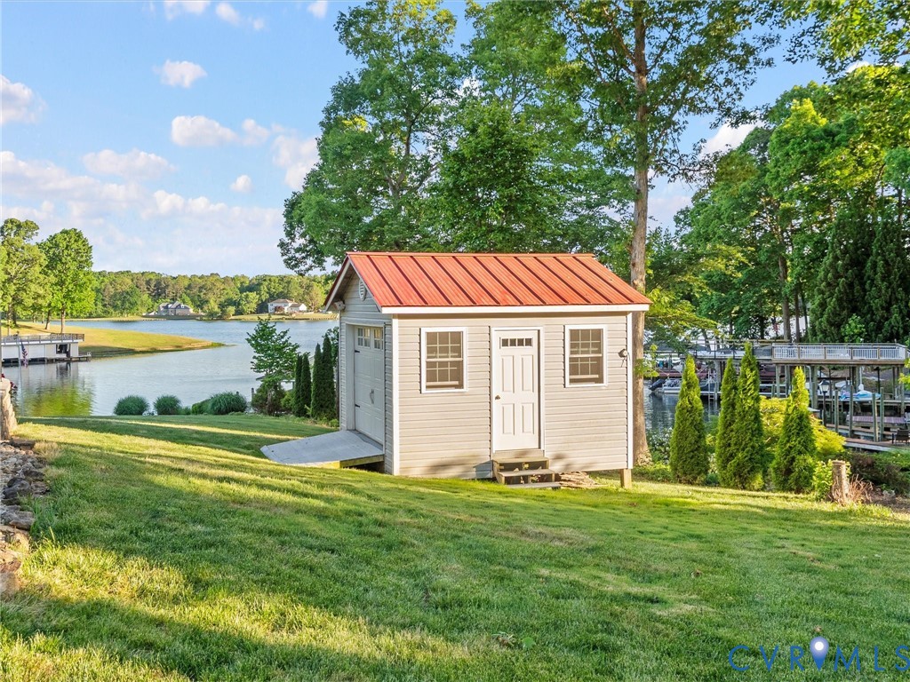 20149 Oak River Ct