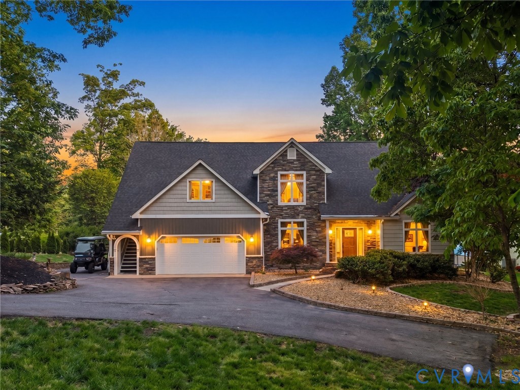 20149 Oak River Ct