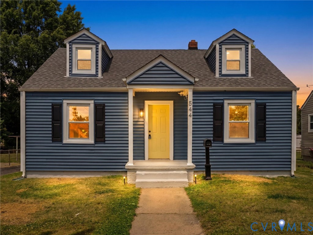 544 Roslyn Ave