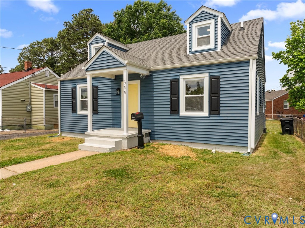 544 Roslyn Ave