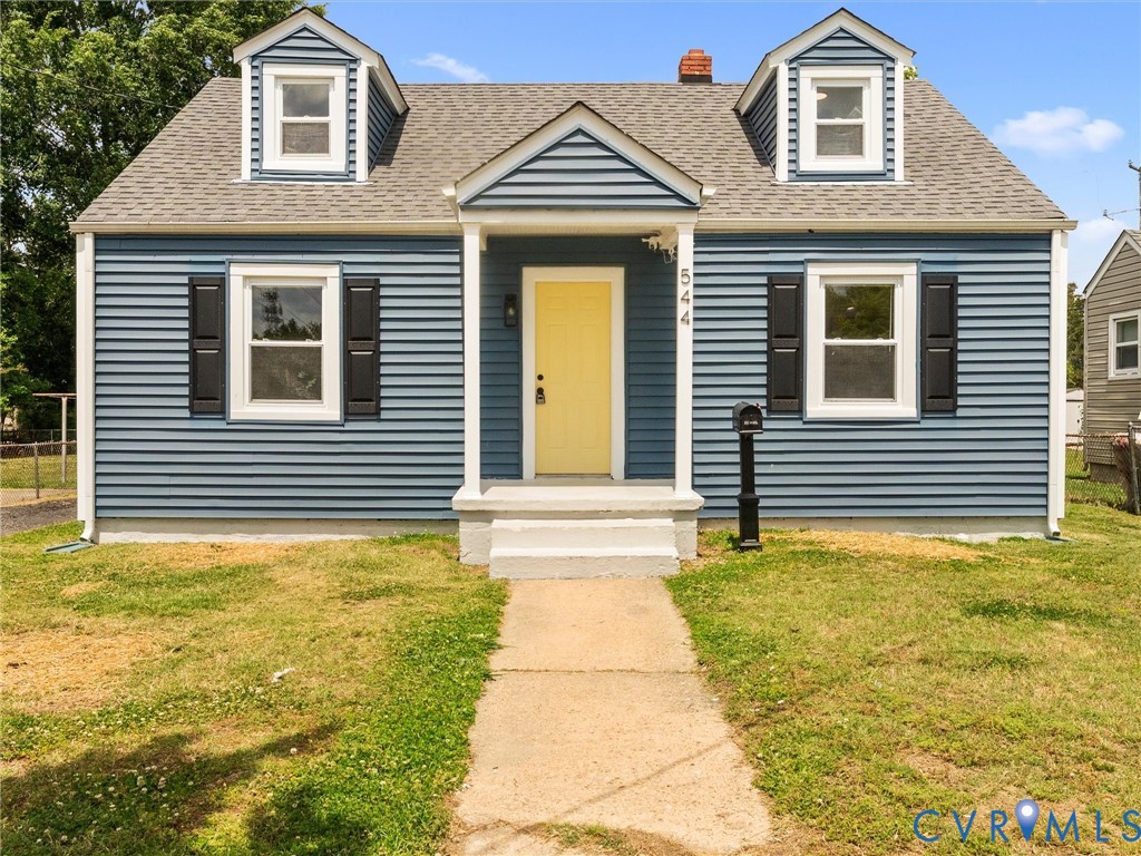 544 Roslyn Ave