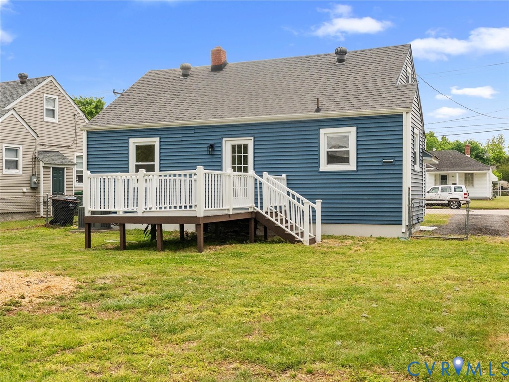 544 Roslyn Ave