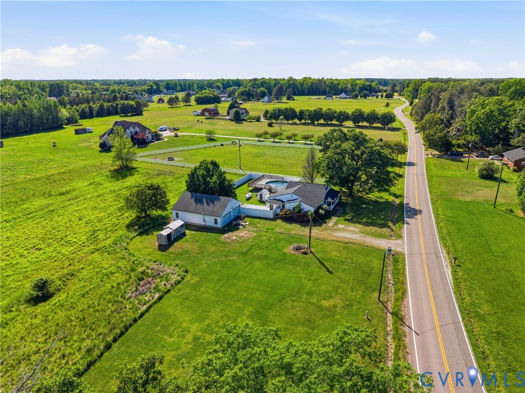 5317 Hickory Rd