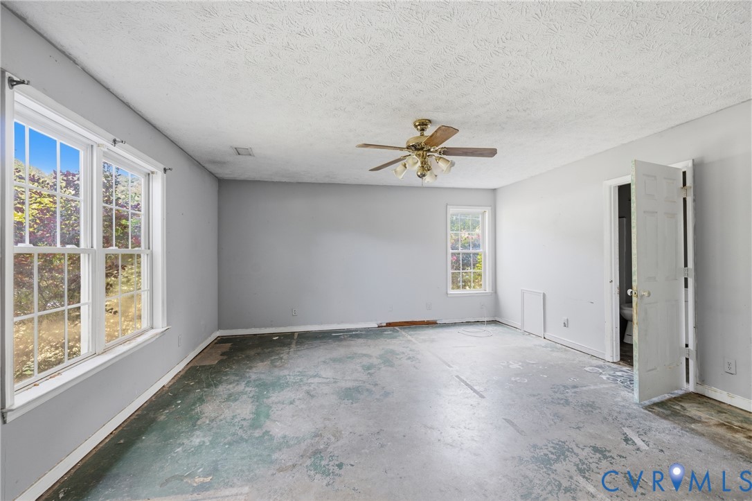 5317 Hickory Rd