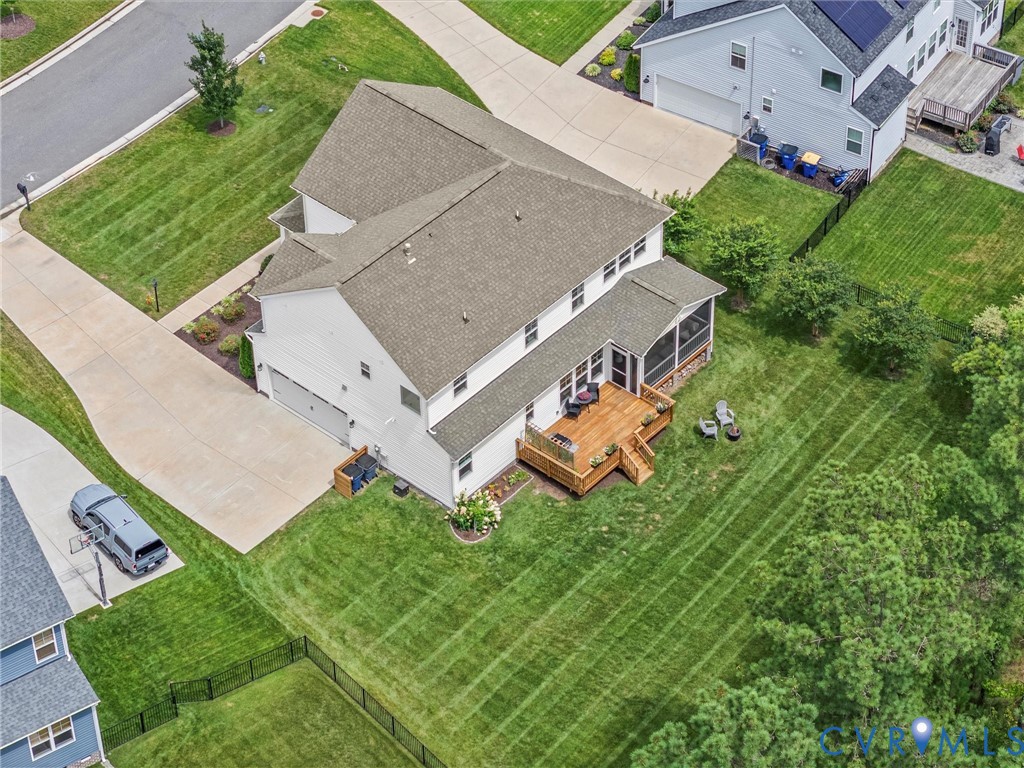 16819 Chalet Ct