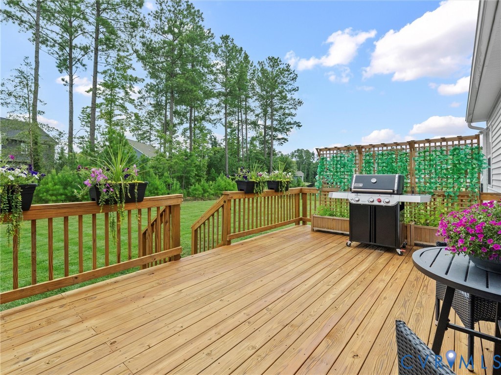 16819 Chalet Ct