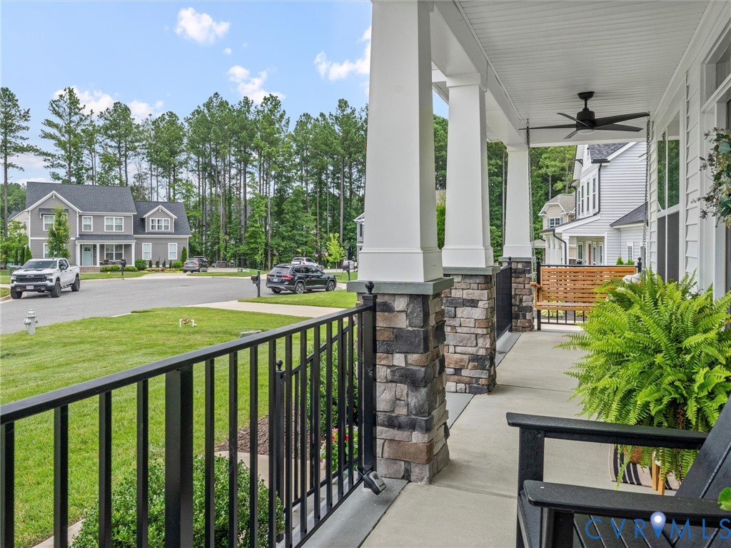 16819 Chalet Ct
