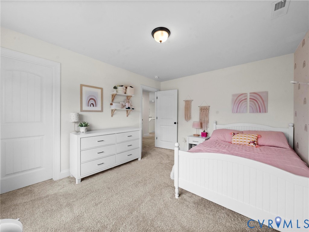16819 Chalet Ct