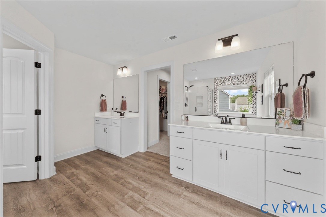 16819 Chalet Ct