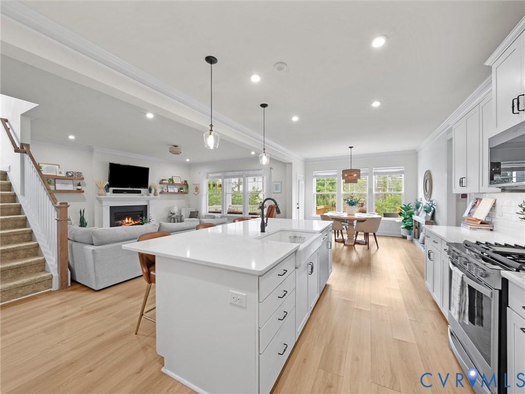 16819 Chalet Ct