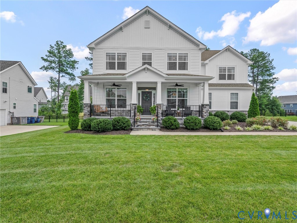 16819 Chalet Ct