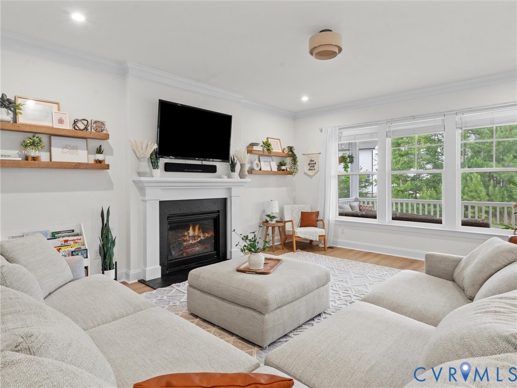 16819 Chalet Ct