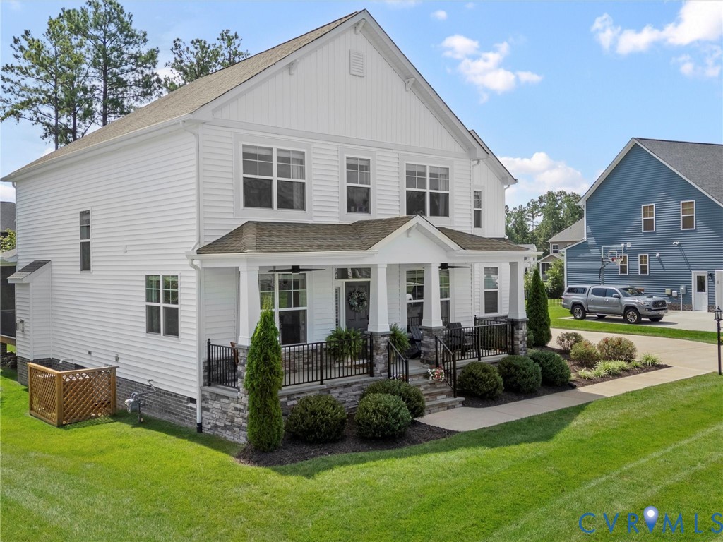 16819 Chalet Ct