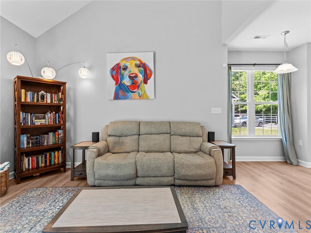 216 Patriots Village Ct