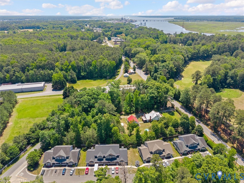 216 Patriots Village Ct