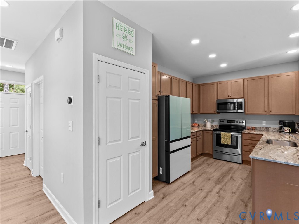 216 Patriots Village Ct