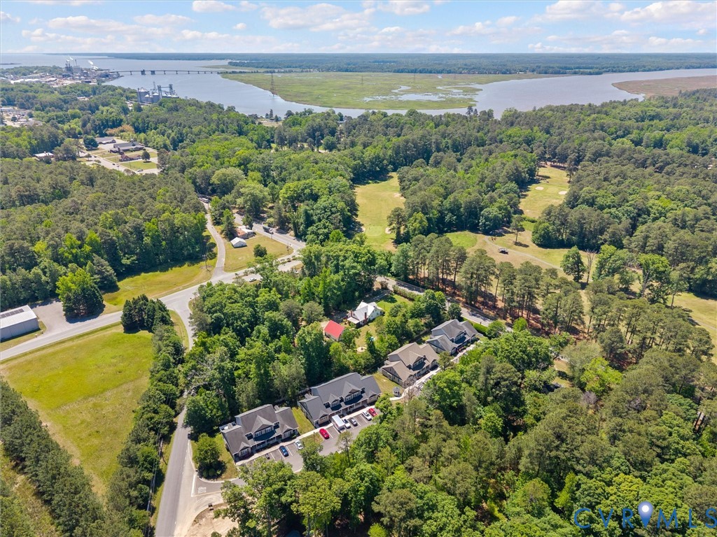 216 Patriots Village Ct