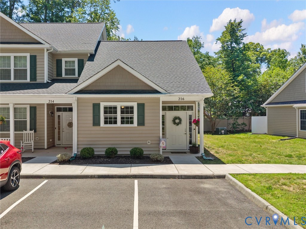 216 Patriots Village Ct
