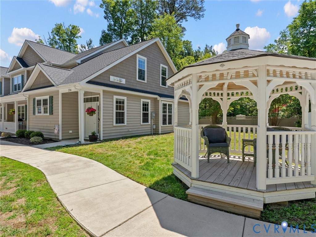 216 Patriots Village Ct