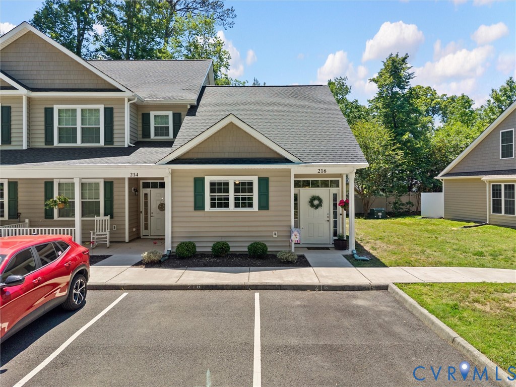 216 Patriots Village Ct